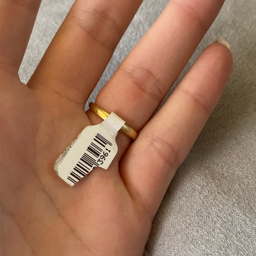 Ring - Picture 2 of 3